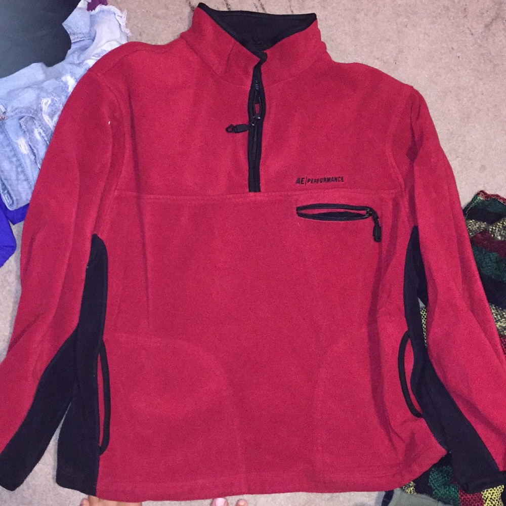 American Eagle fleece pullover